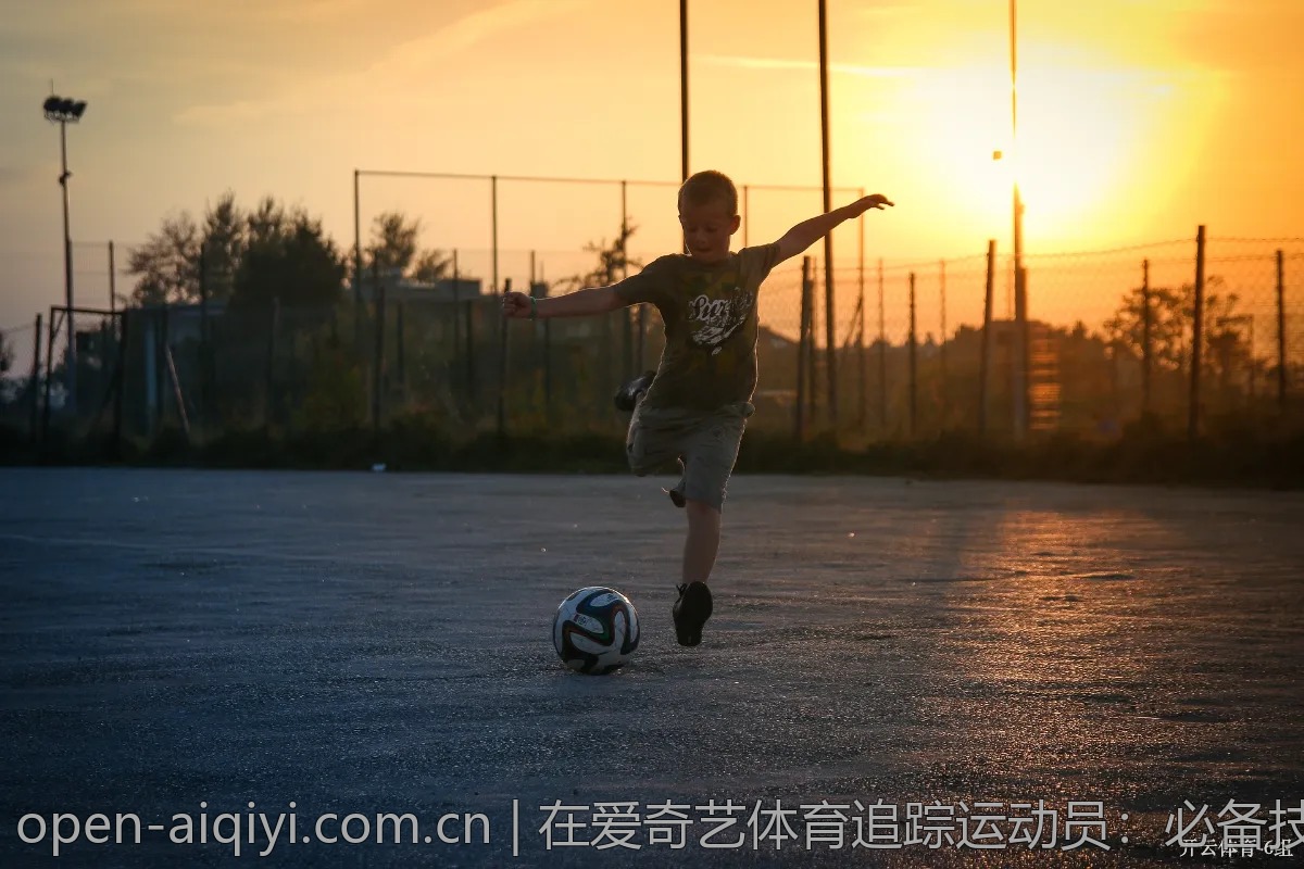 在爱奇艺体育追踪运动员：必备技巧